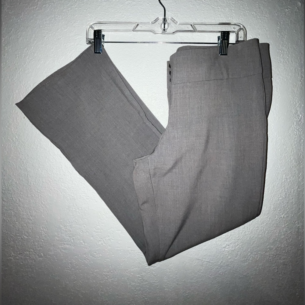 Kenneth Cole gray slacks size 4 short